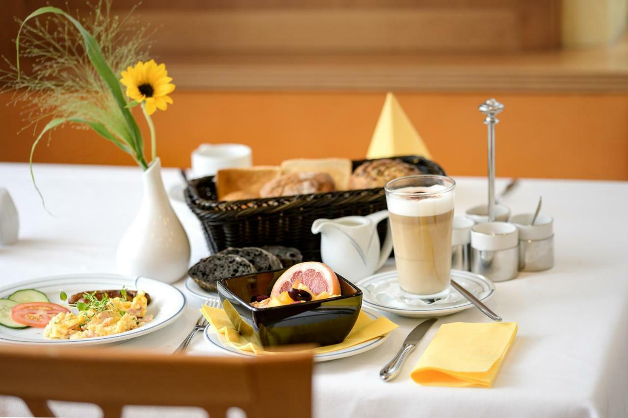 שווארצנברג Hotel Neustaedter Hof מראה חיצוני תמונה