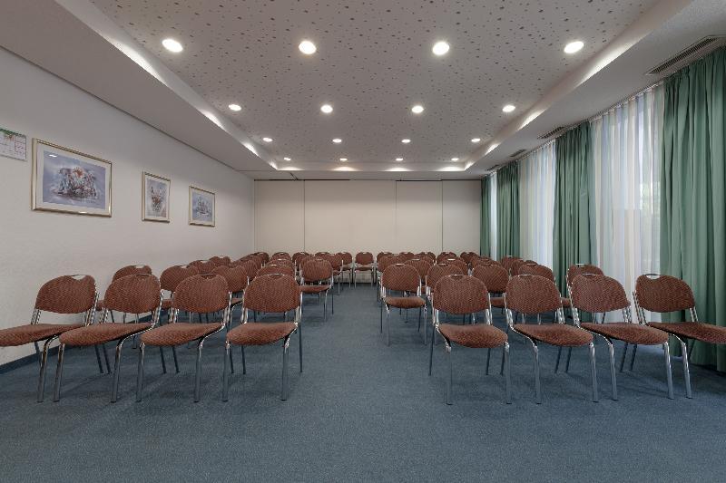 שווארצנברג Hotel Neustaedter Hof מראה חיצוני תמונה